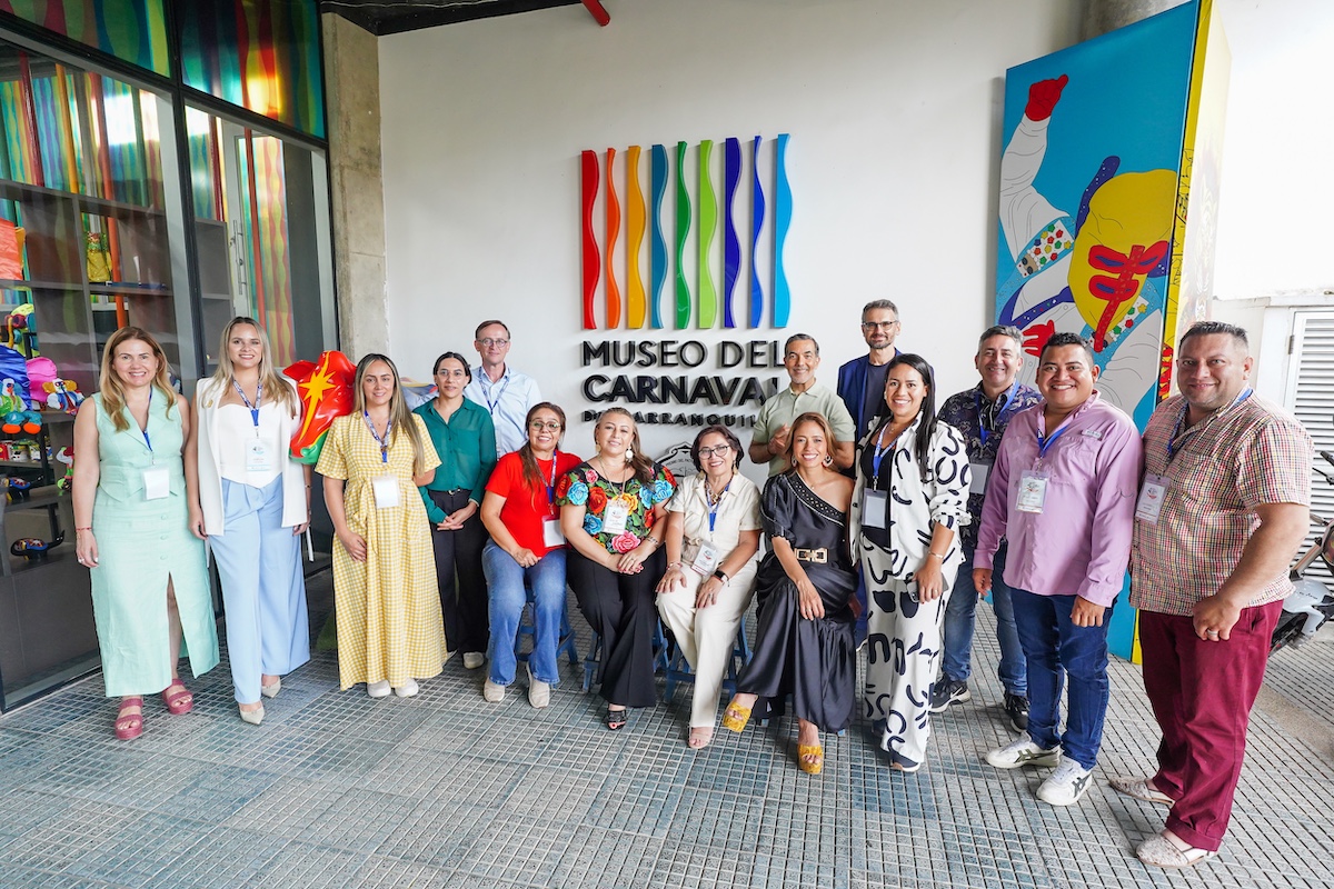 Barranquilla, Colombia, 26 de Septiembre de 2025. IV Encuentro Internacional Carnavales del Caribe en Barranquilla, 25 y 26 de septiembre de 2025. En la imagen, expositores durante el día 2.